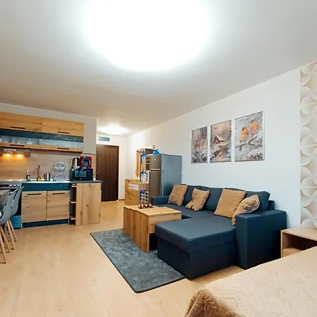 Апартаменты Moderno Park Lane *